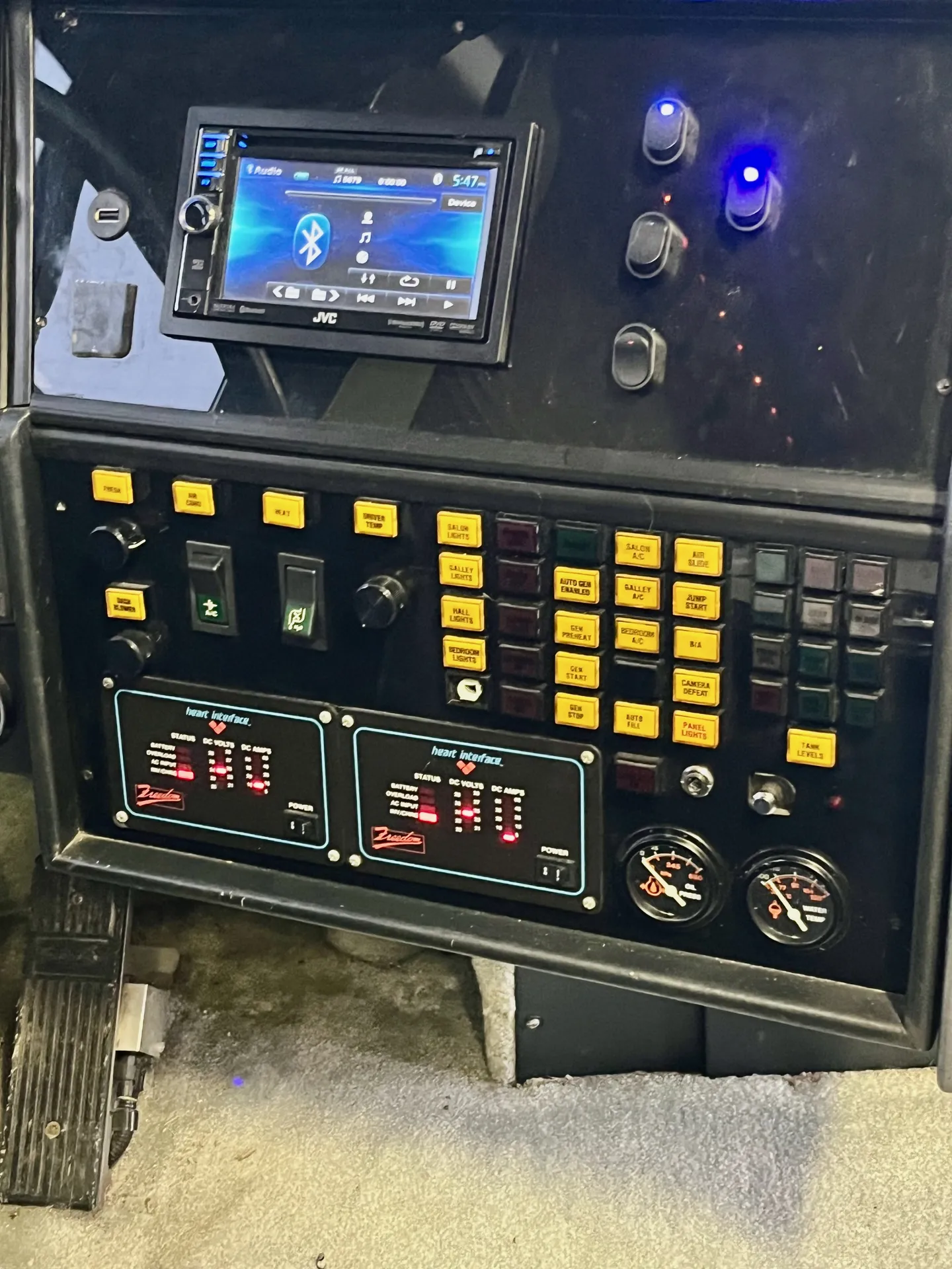 Intellitec control panel with JVC touchscreen navigation