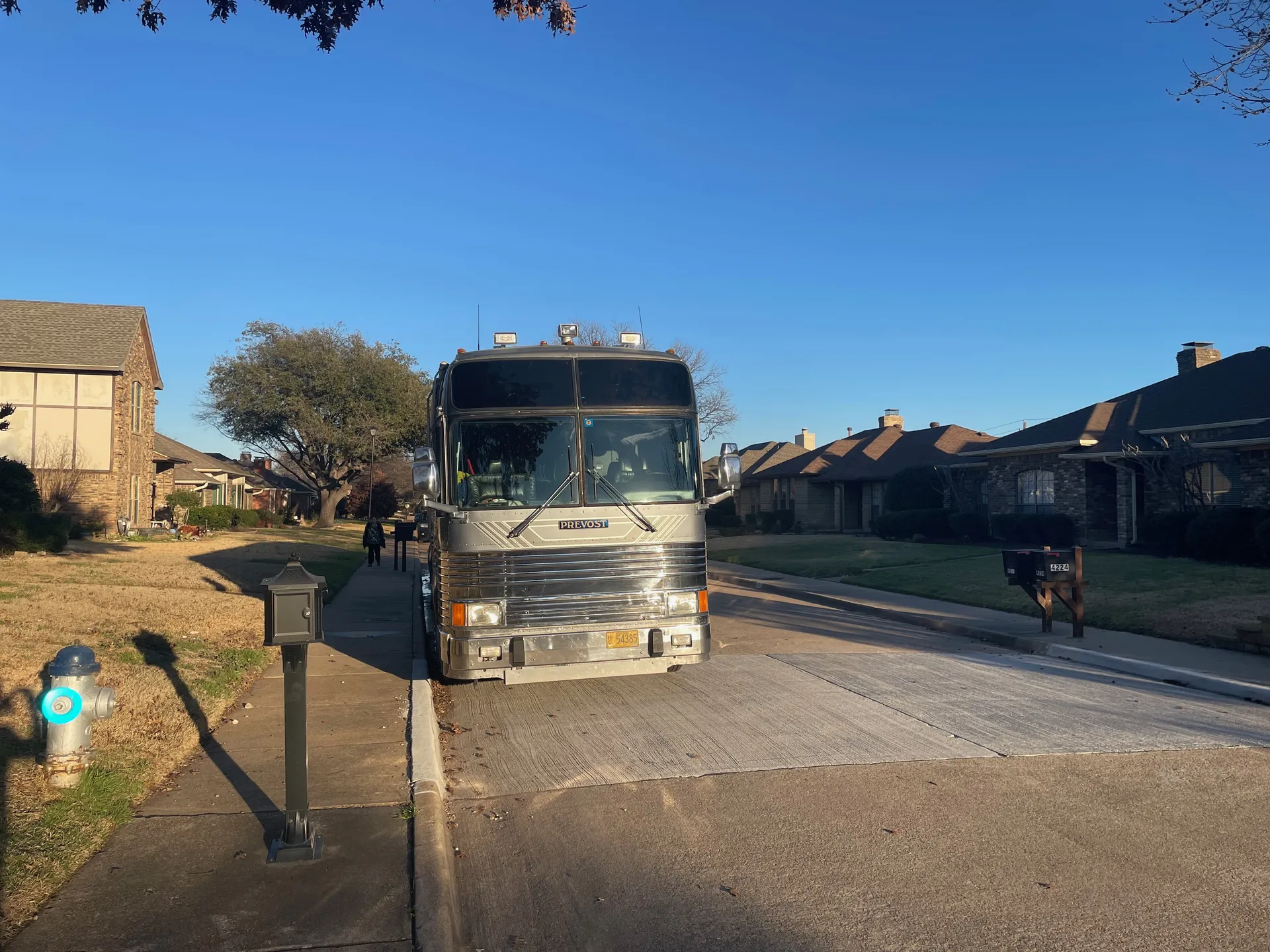 Front view showing commanding road presence